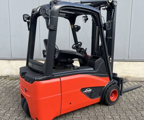 Elektro 3-Rad Stapler