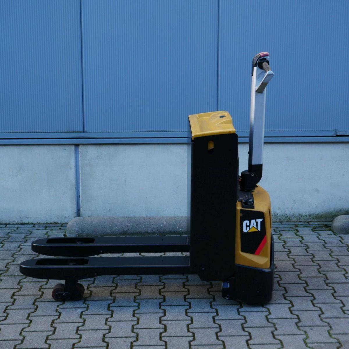Caterpillar NPP16N2 [16394]