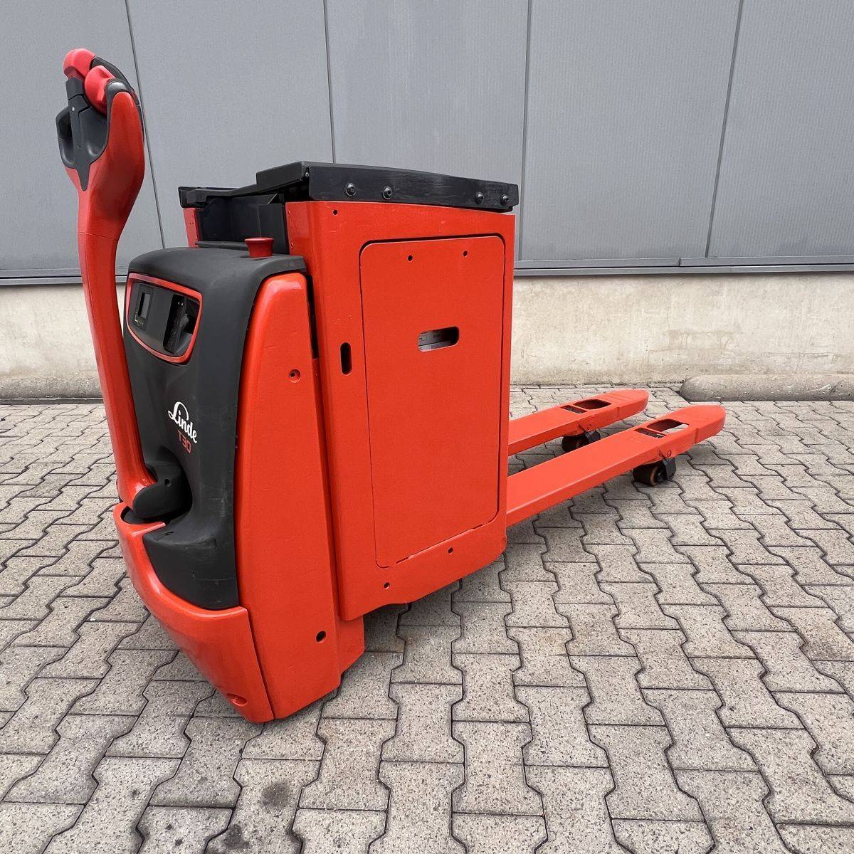 Linde T30 (1153) [16642]