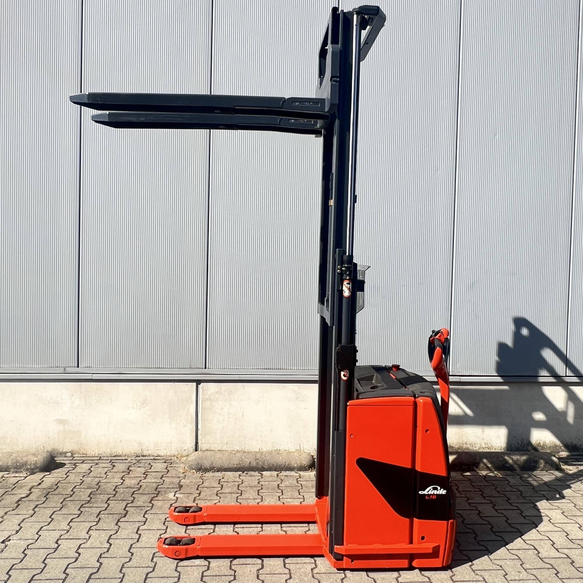 Linde L16 (1173) [17048]