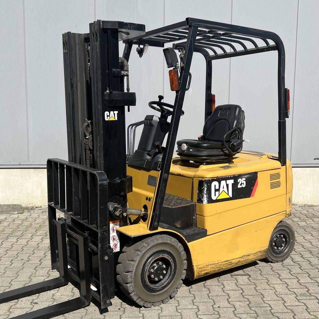 Caterpillar EP25K-PAC [17460]