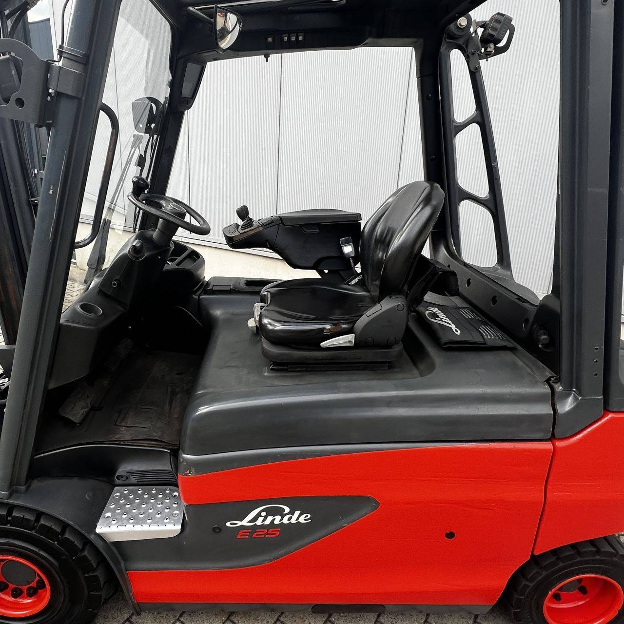 Linde E25L (387) [17747]