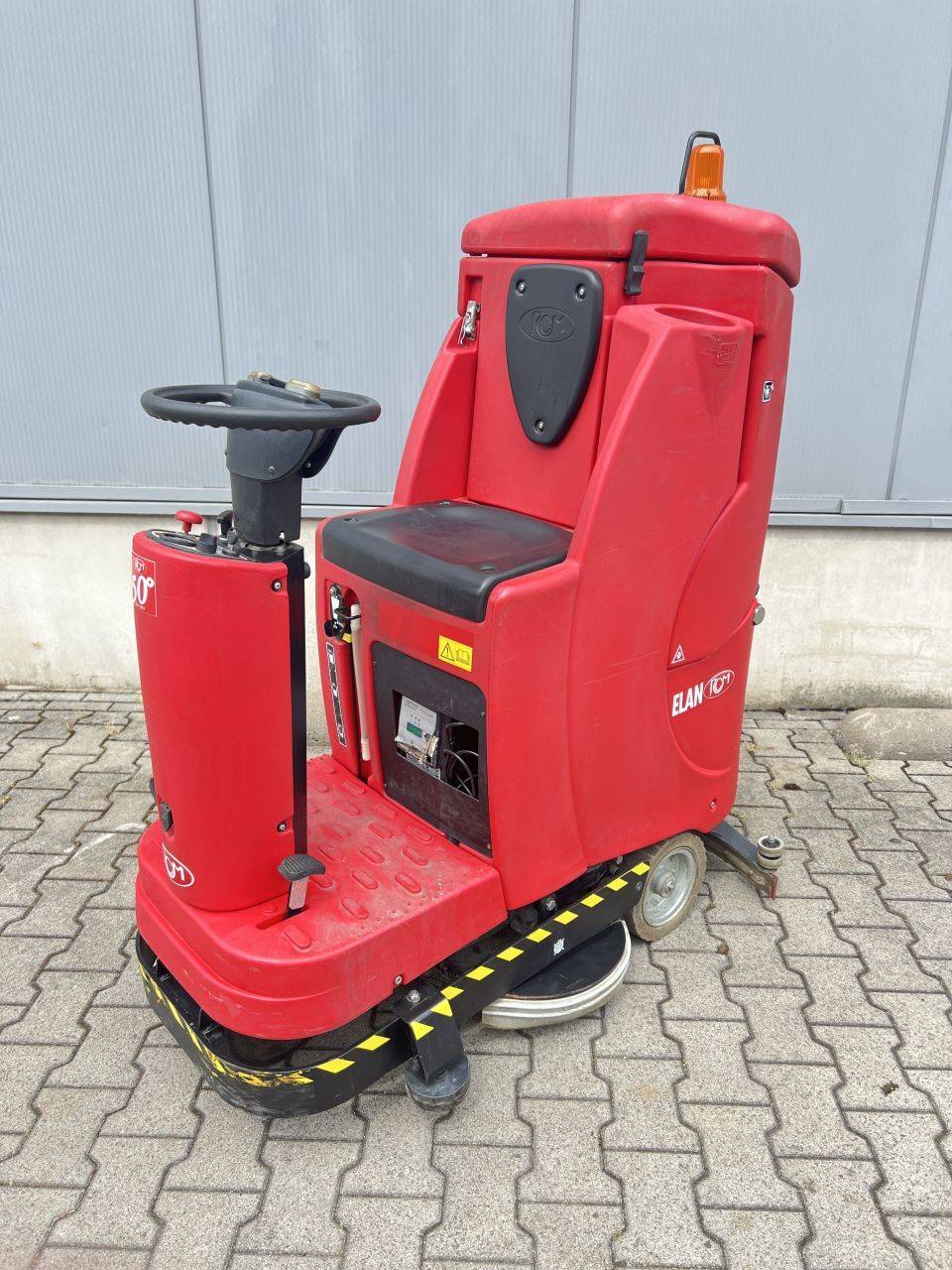 RCM Elan 732 [17962]