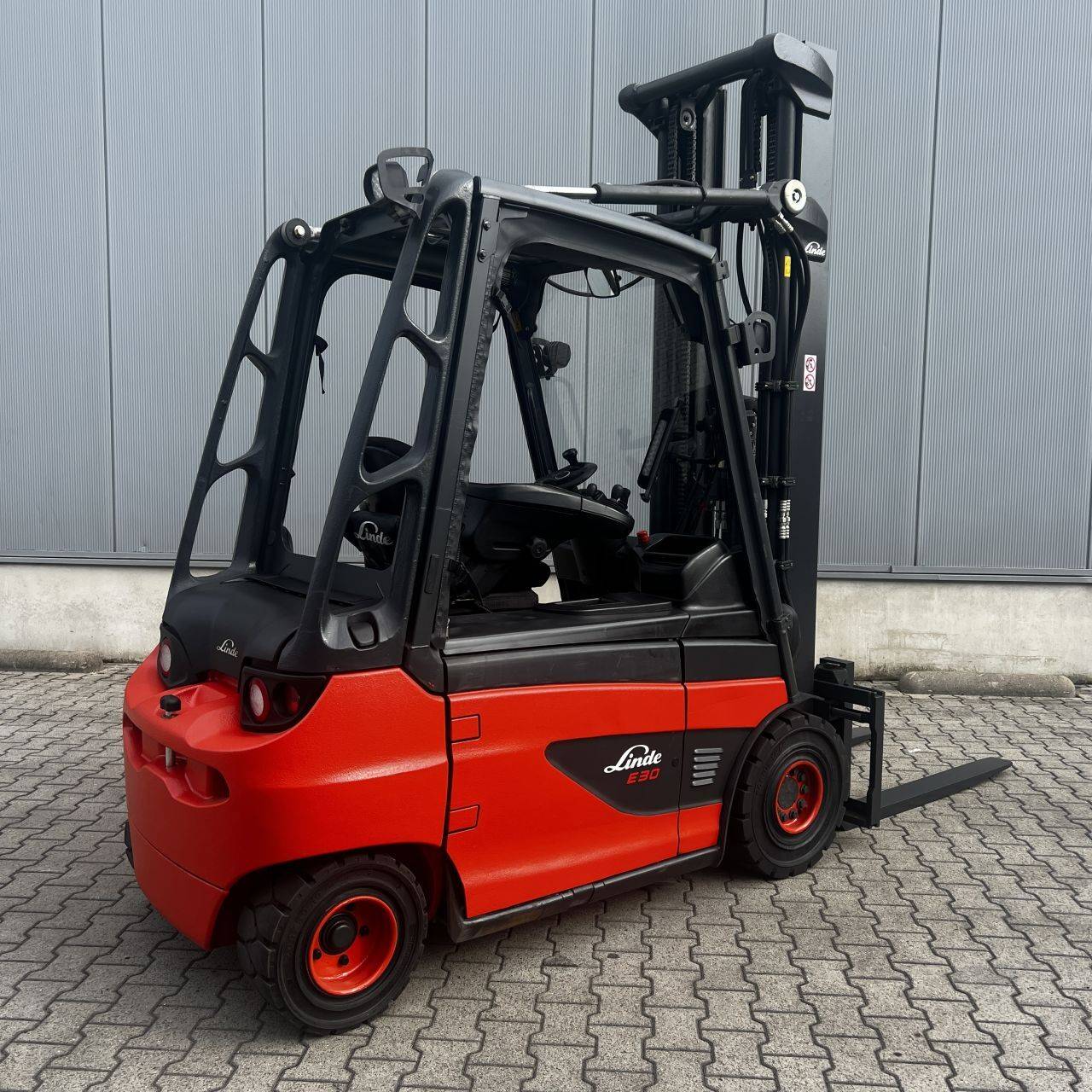 Linde E30 (387) [18059]