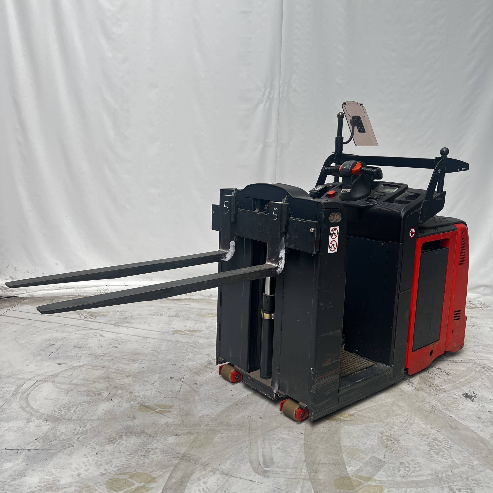 Linde V08-02 (1110) [18082]