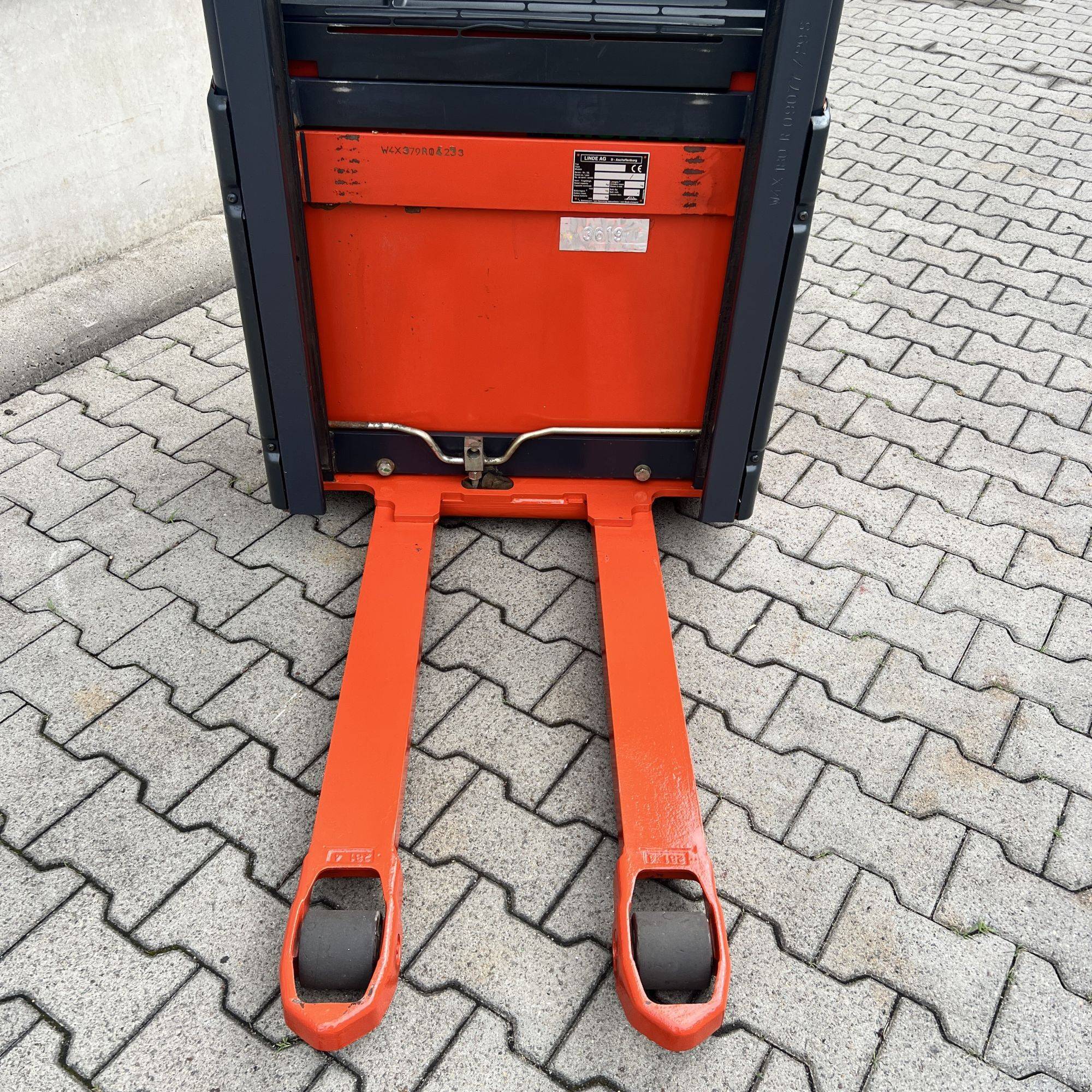 Linde L12 (379) [18154]