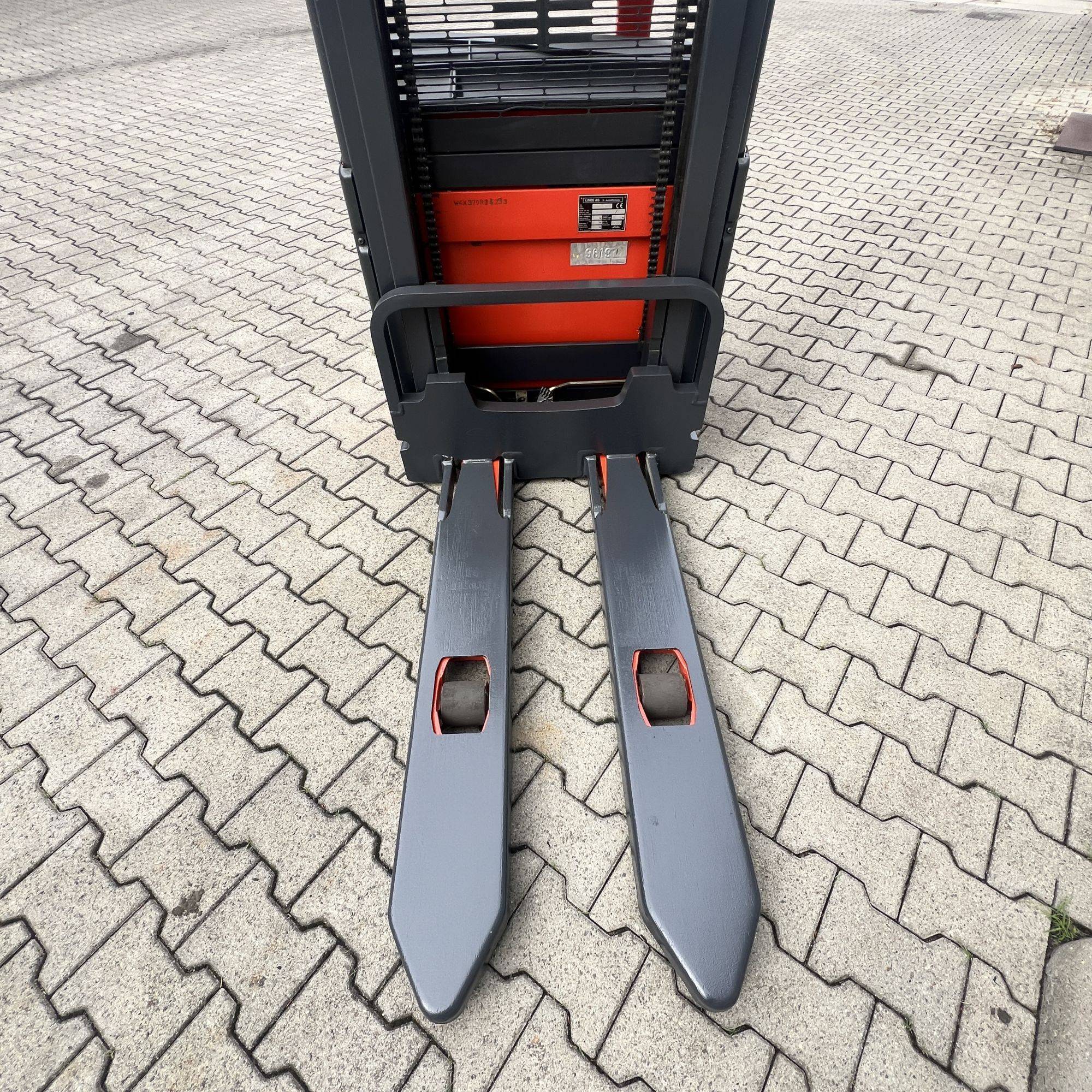 Linde L12 (379) [18154]