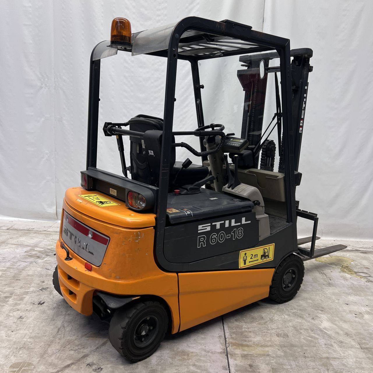 Still R60-18 [18253]