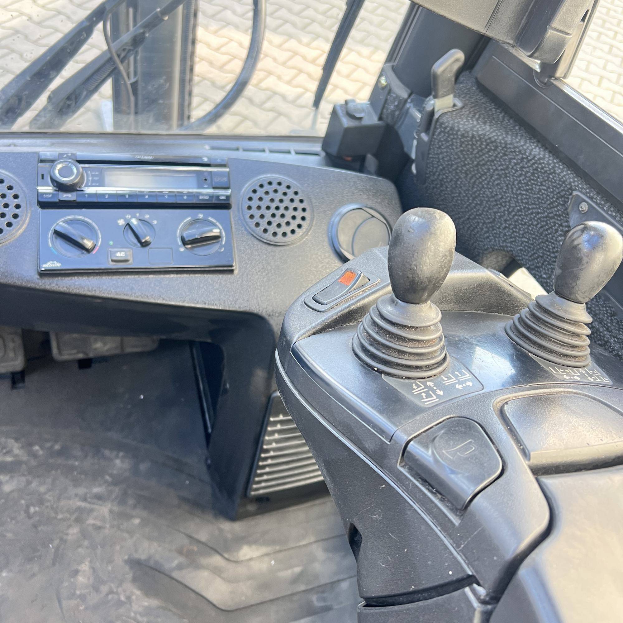 Linde H25D (392-02) EVO [18429]