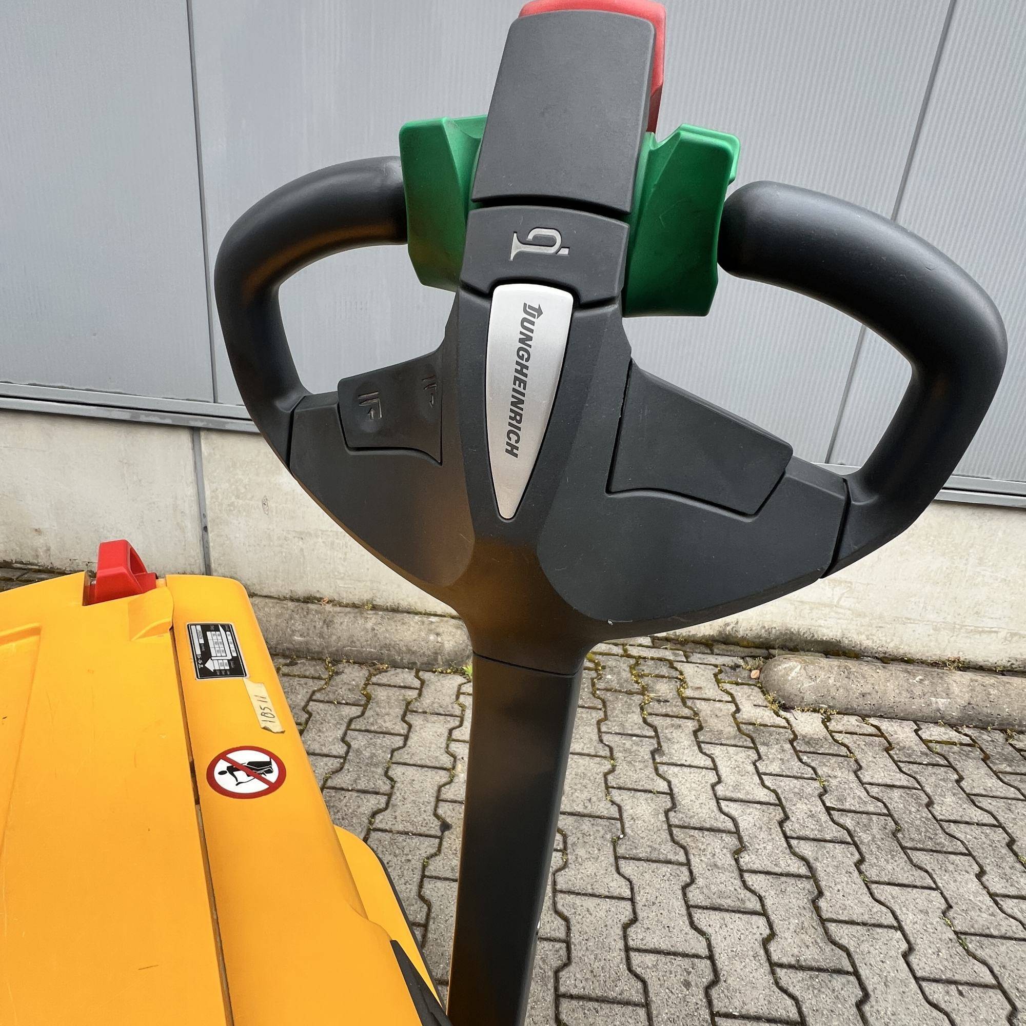 Jungheinrich EJC112 [18511]