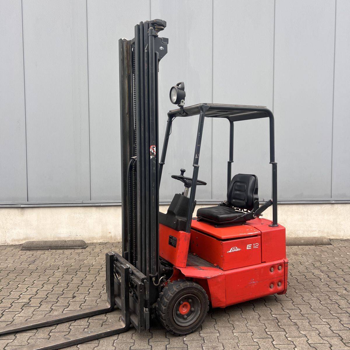 Linde E14 (324) [18512]
