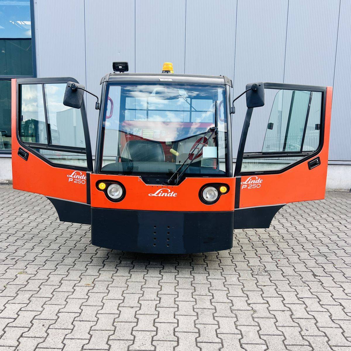 Linde P250 LWB (127) [18550]