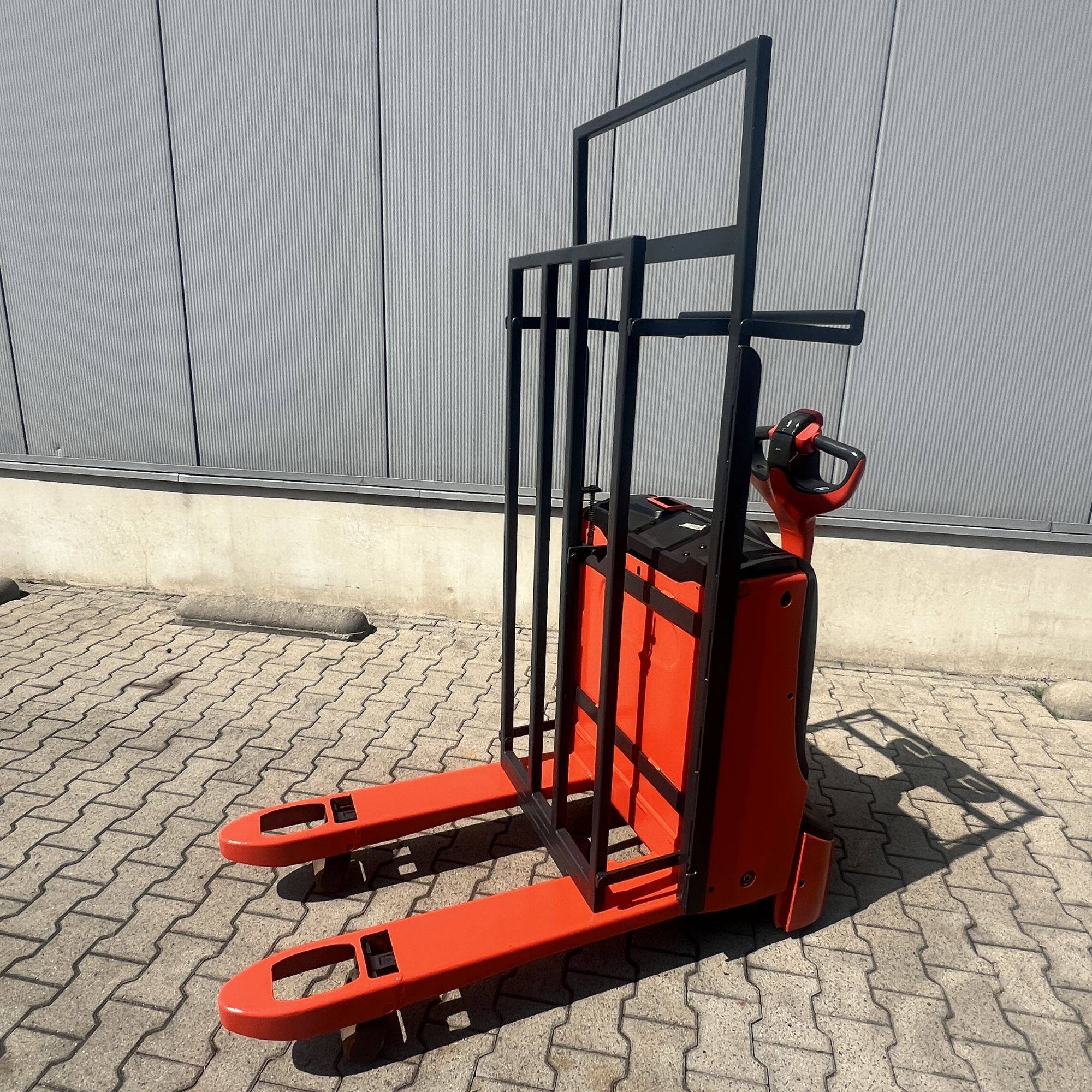 Linde T16 (1152) [18640]