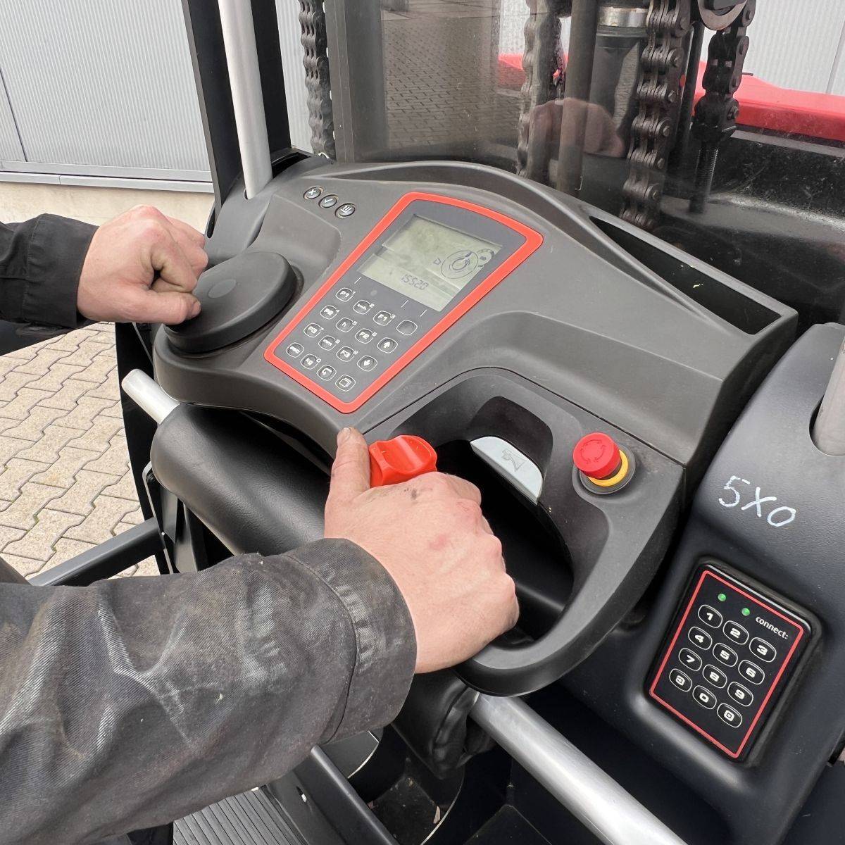 Linde V48  (5213) [18737]