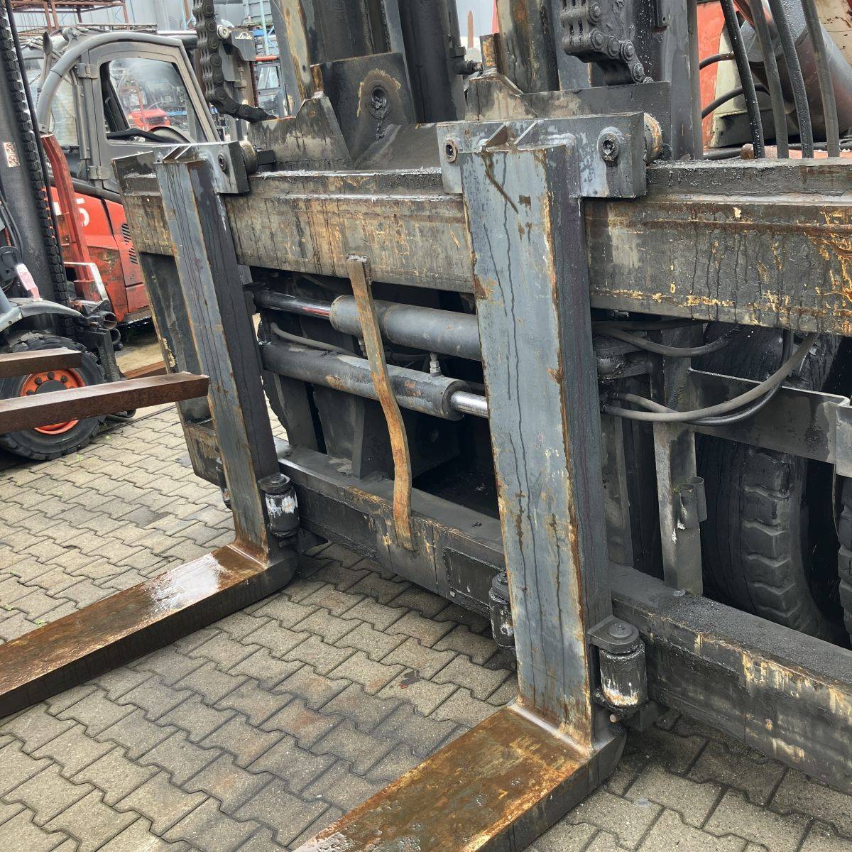 Kalmar DB18-1200 [18775]