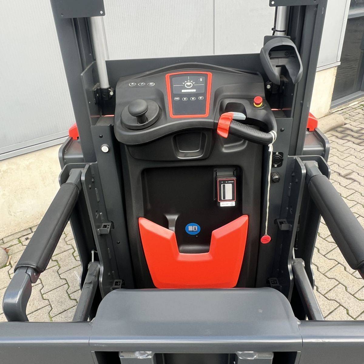 Linde V10-02 (5212) [18776]