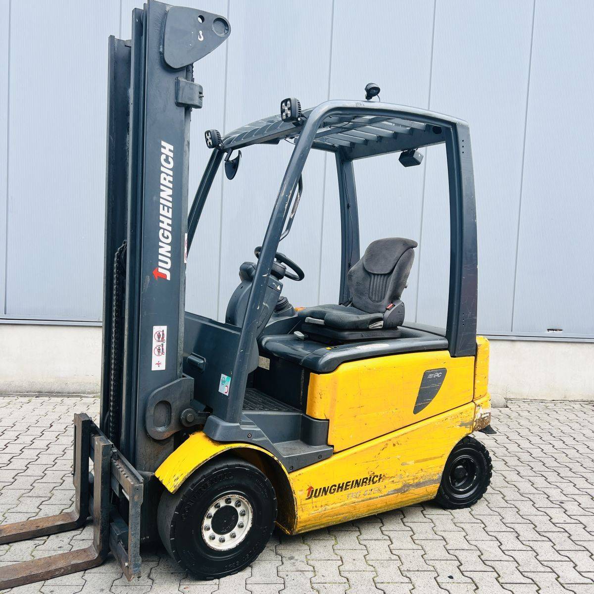 Jungheinrich EFG 425K [18831] | Forklift Focus
