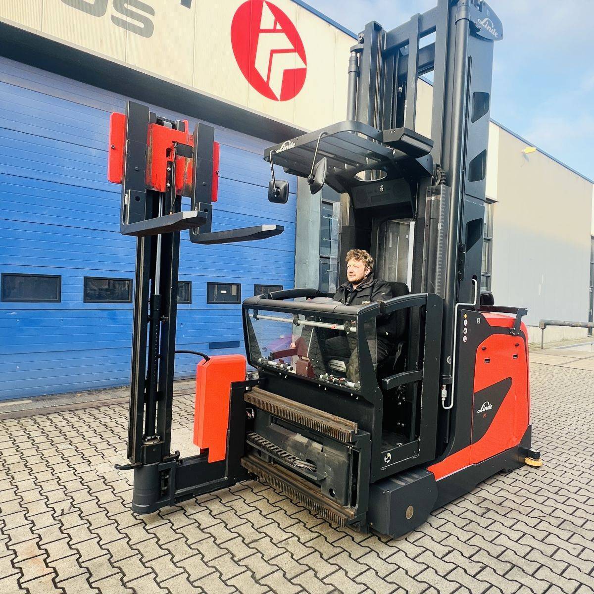 Linde Kombi (5231) [18874]