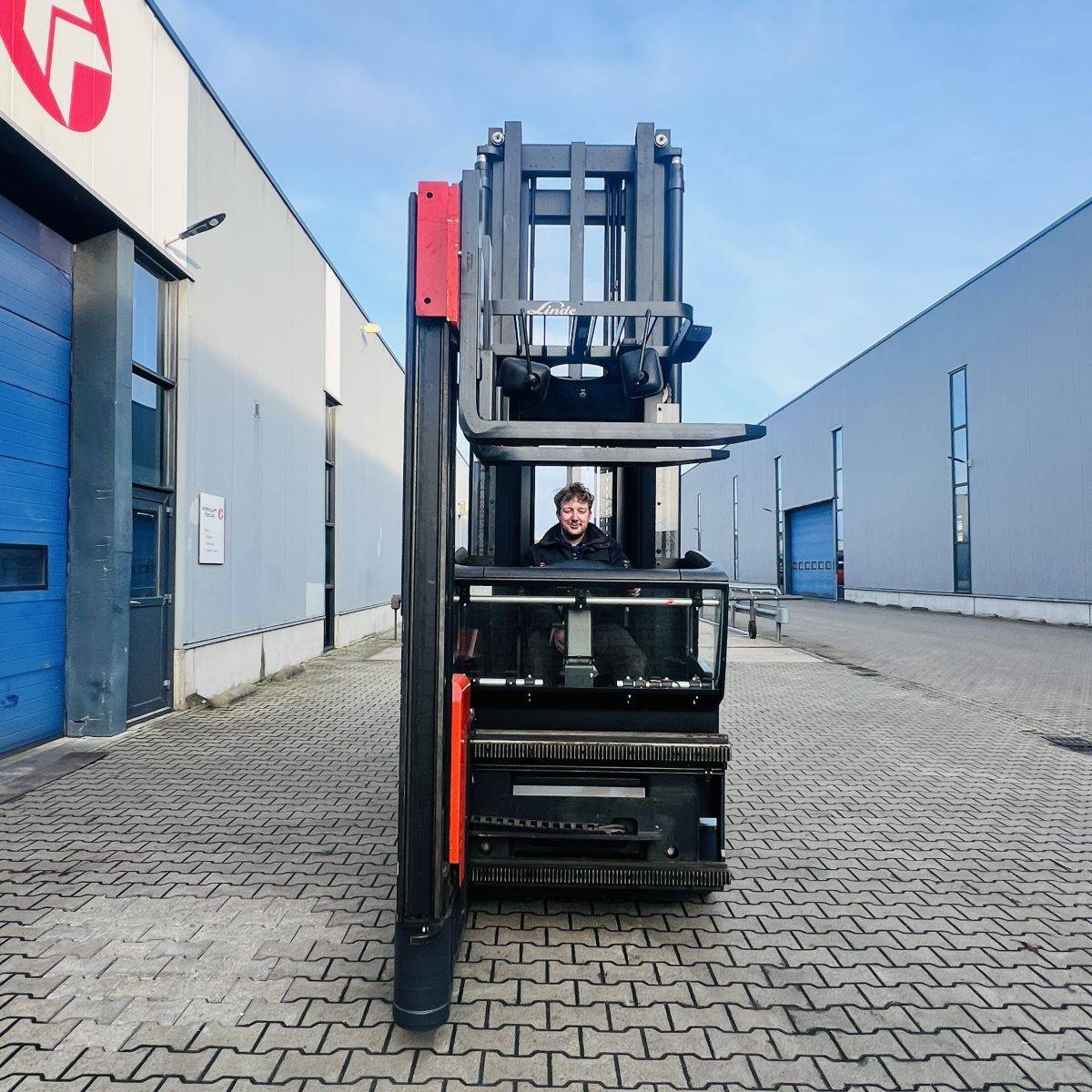 Linde Kombi (5231) [18874]