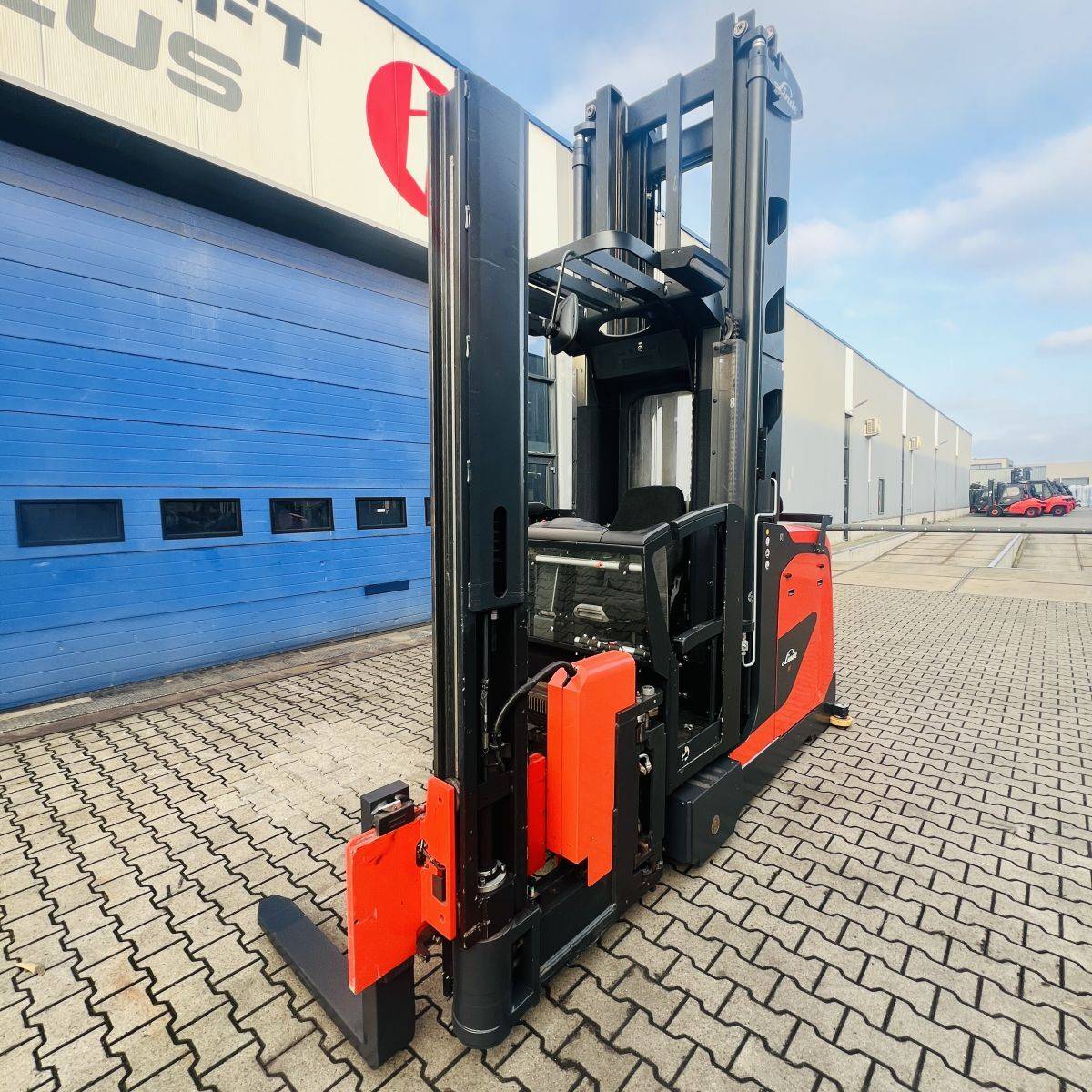 Linde Kombi (5231) [18874]