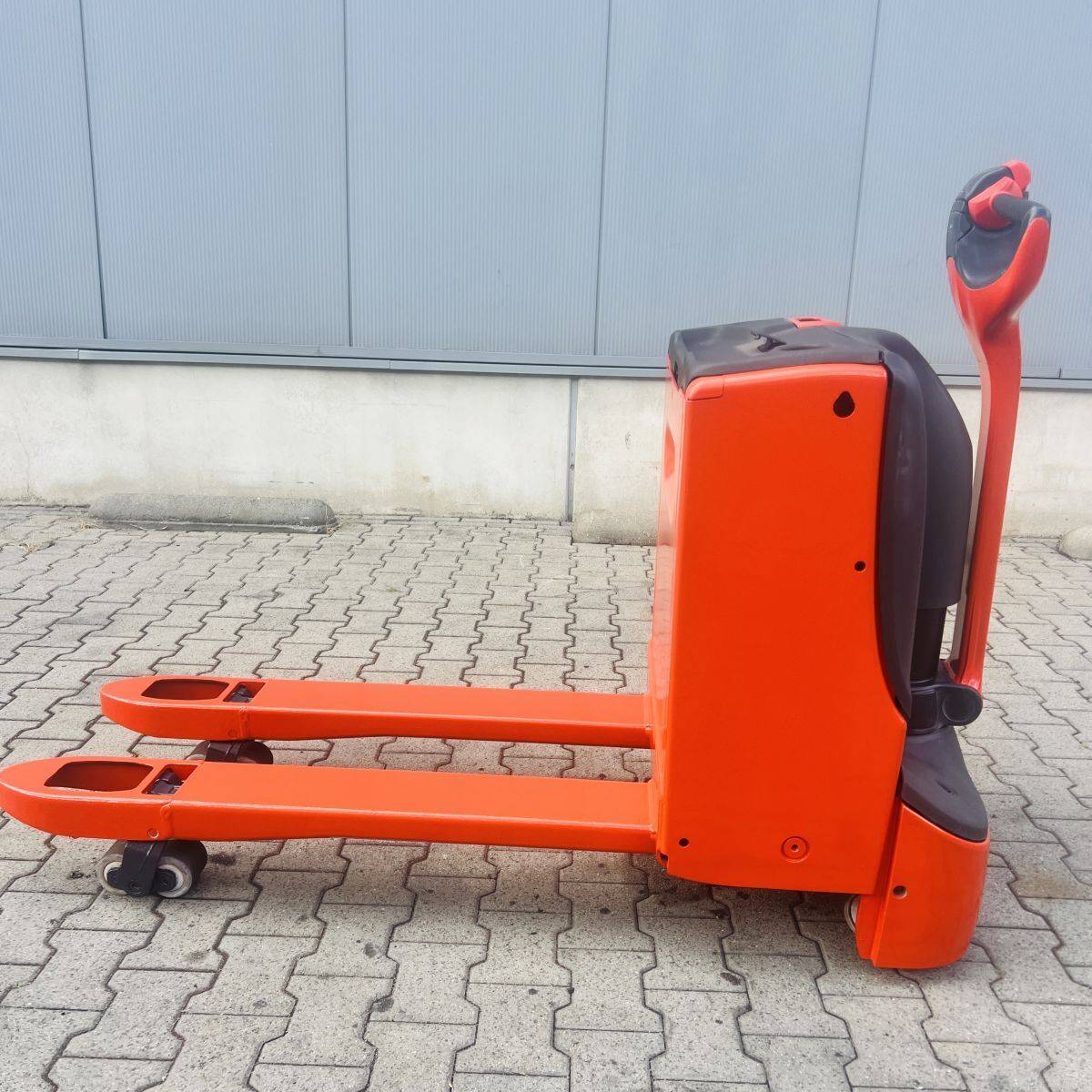 Linde T18 (1152-02) [18902]