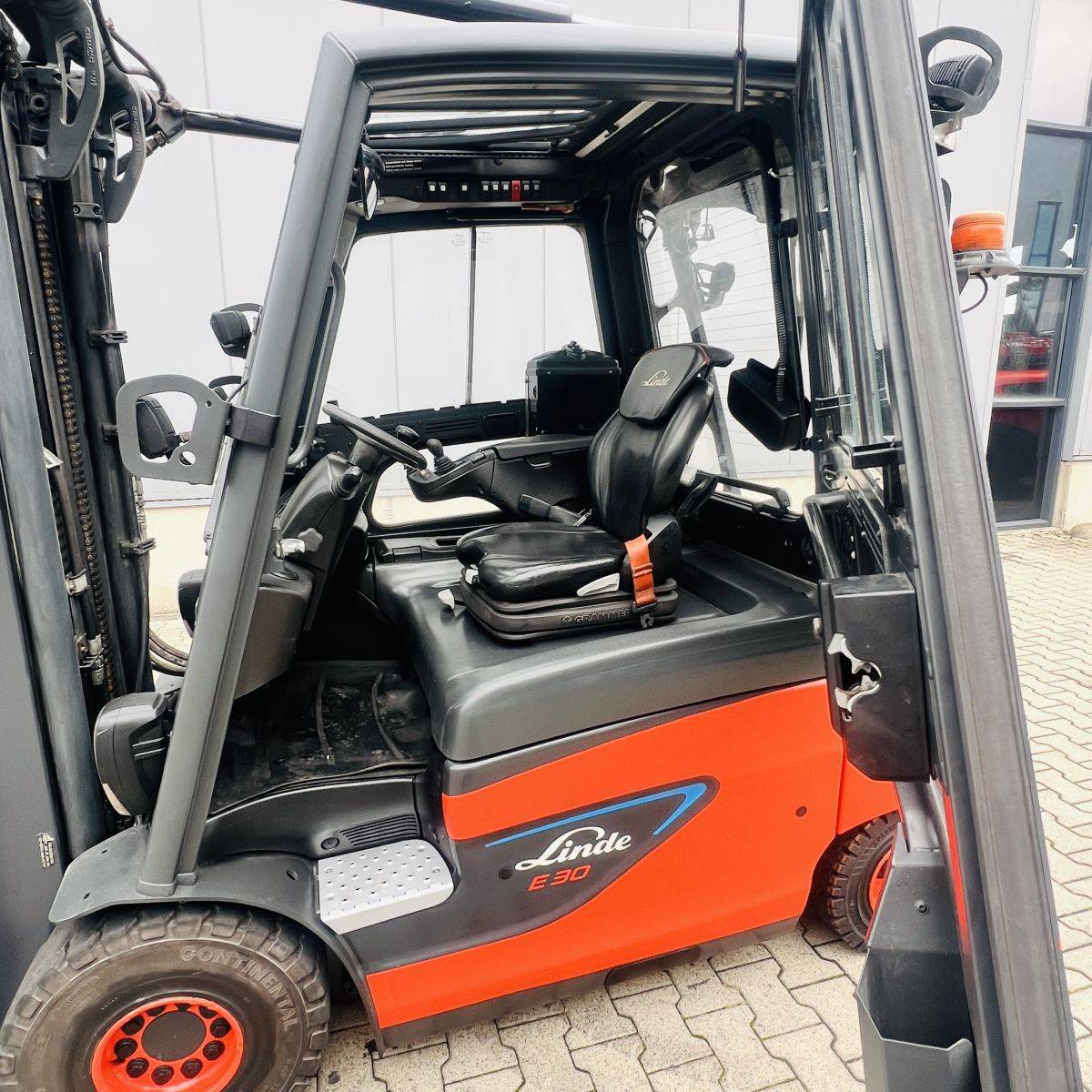 Linde E30 (387) [18906]