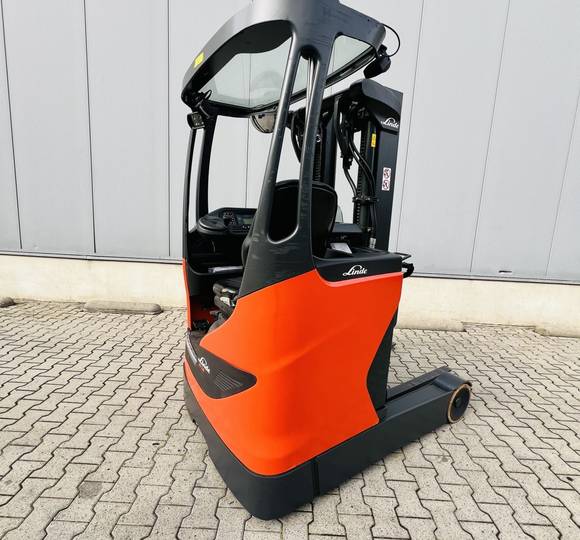 Linde R14g Used electric reachtruck, narrow aisle lifting truck | Forklift Focus