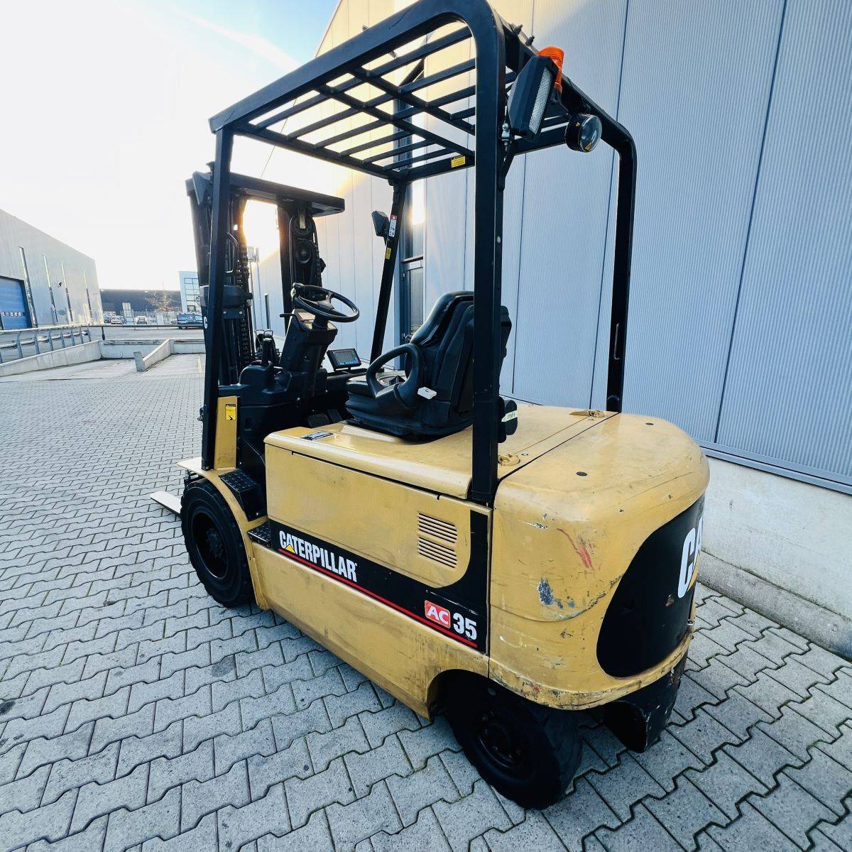 Caterpillar EP35K-PAC [18987]