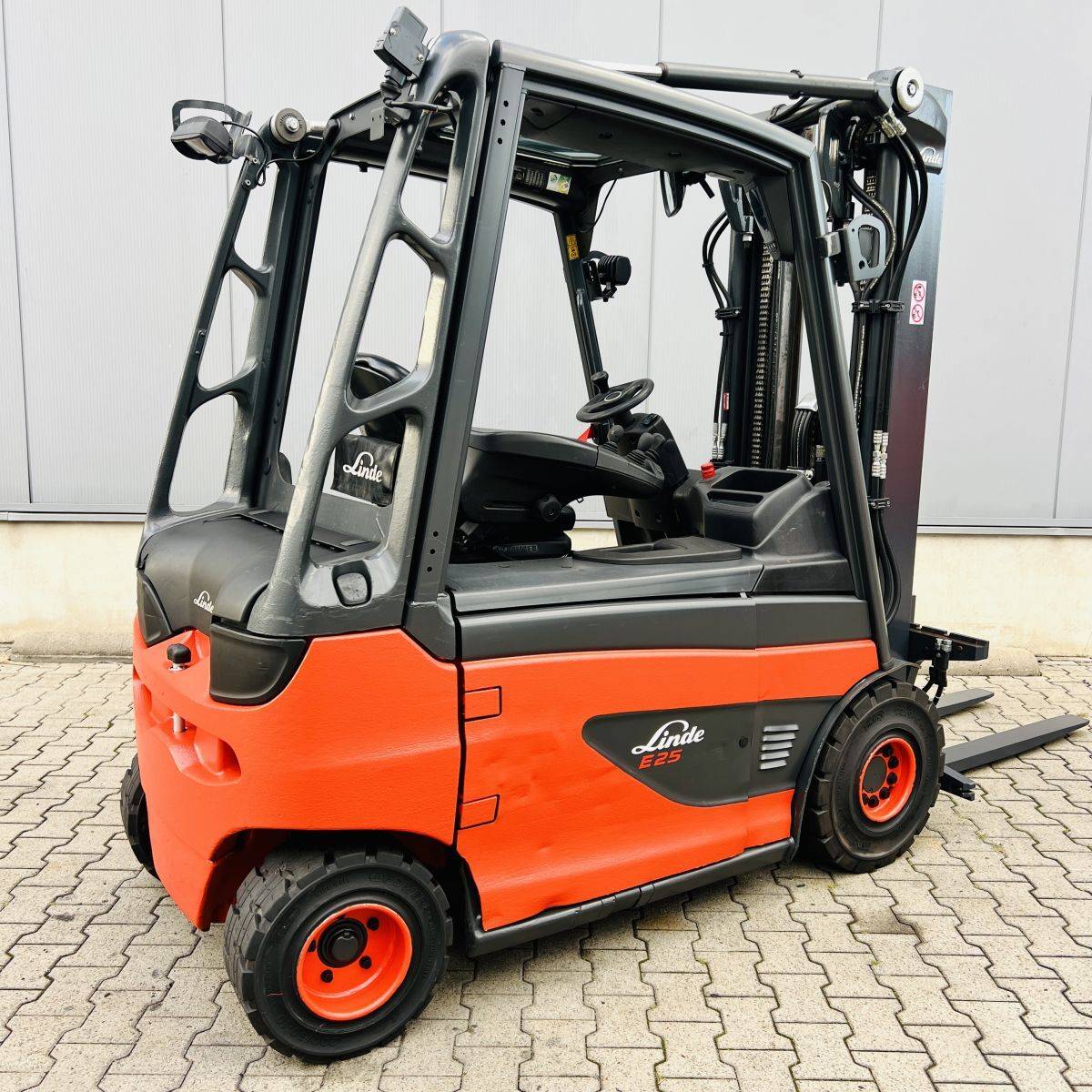Linde E25 (387) [19035]