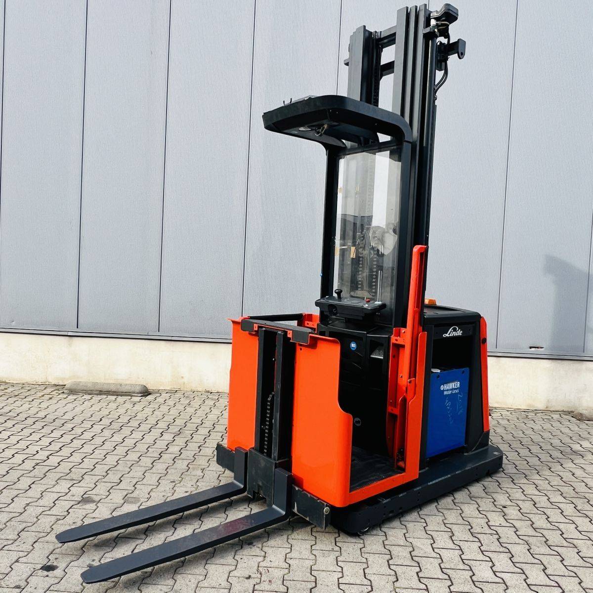 Linde V12 (015) [19061]