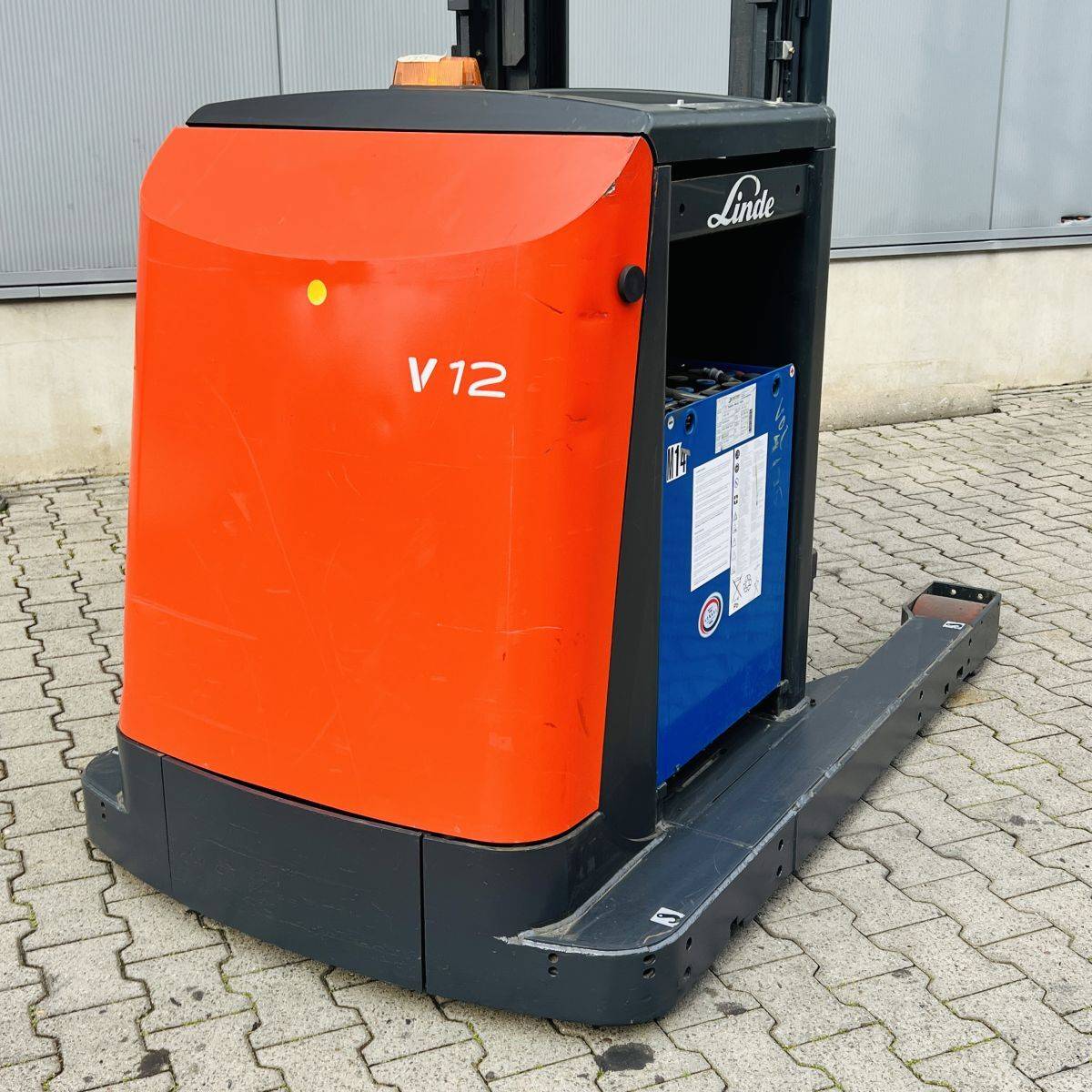 Linde V12 (015) [19061]