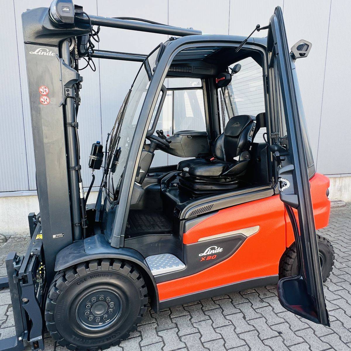 Linde X30 (1252-01) [19160]