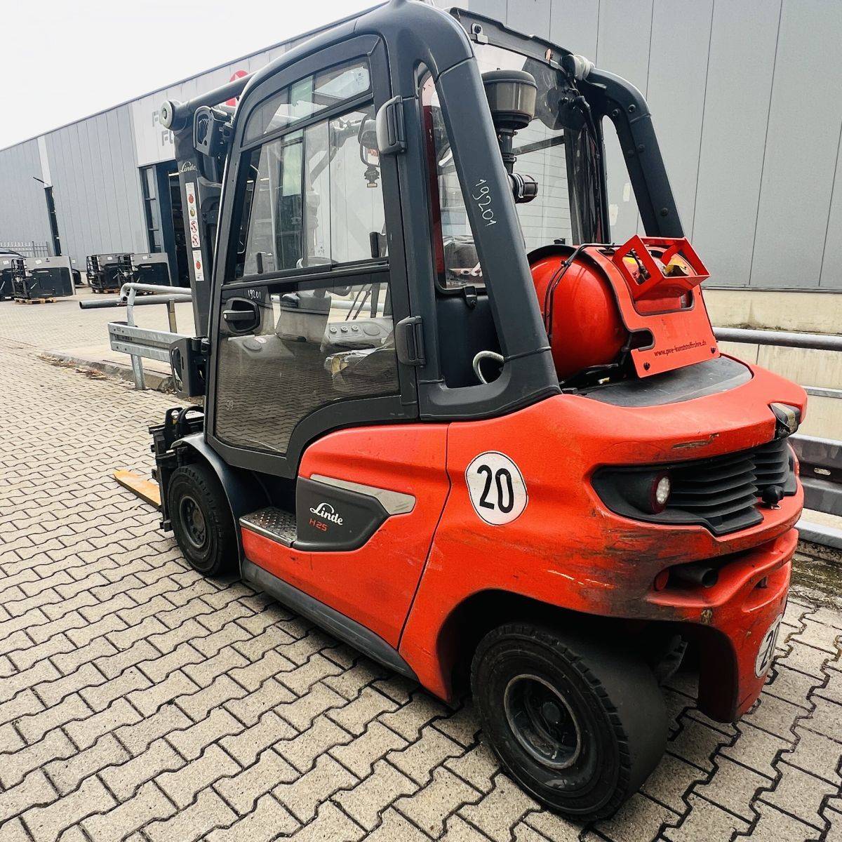 Linde H25T-01 (1202) [19201]