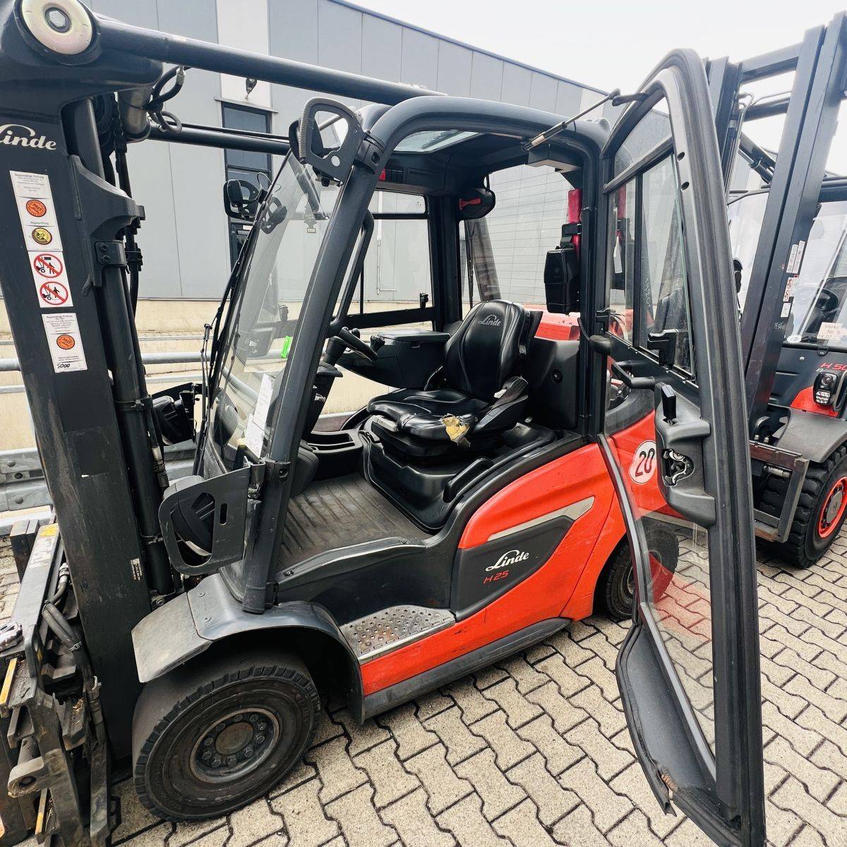 Linde H25T-01 (1202) [19201]