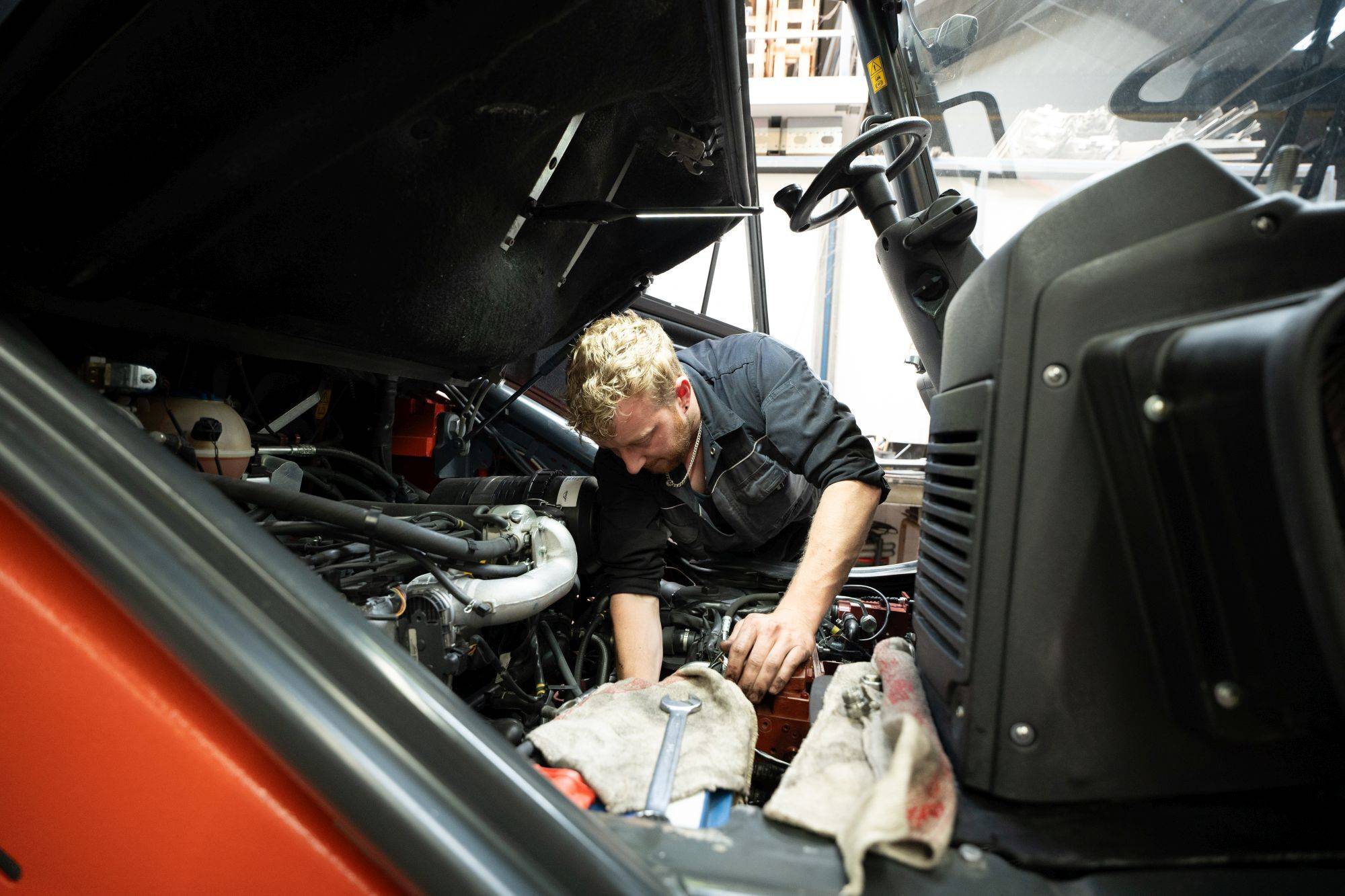 We are looking for experienced forklift mechanics