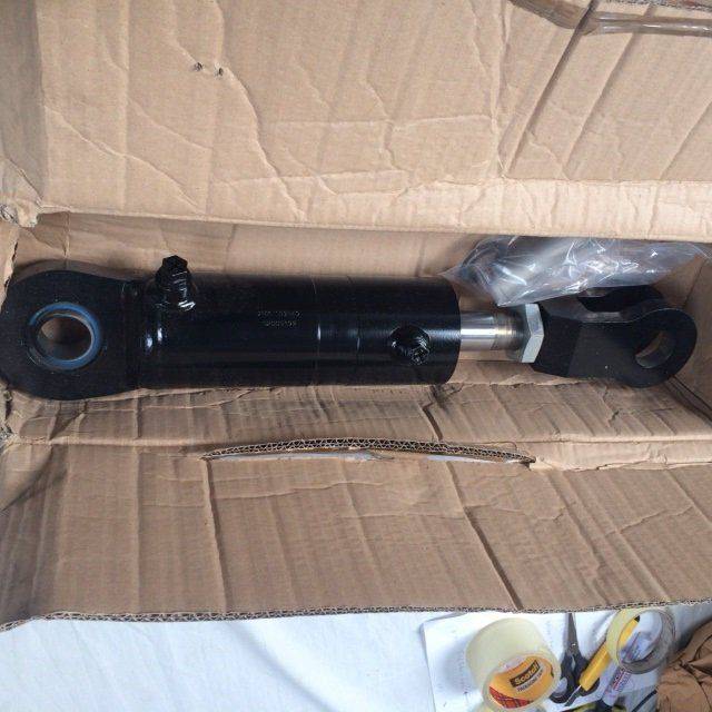Tilt cylinder complete for Caterpillar Caterpillar EP40-50 (52005199)