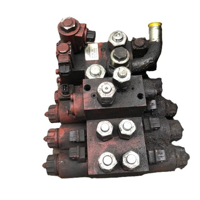 Hydraulic control valve, 4way Linde E30-02/-03/600, Series 336-02/336-03 (0009442653)