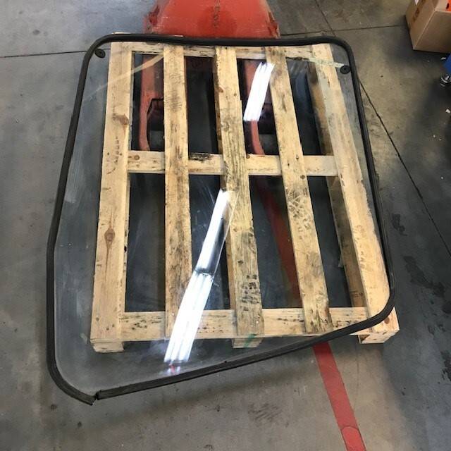 Windscreen for Linde R16X Series 116 Linde  (1164376607)