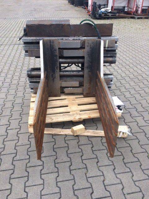 Stabau Bale clamp with sideshift Stabau