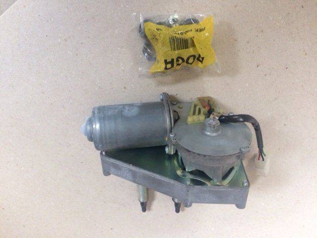 Wiper motor for Linde C90/5-C90/8, Series 318 Linde  (0009733912)