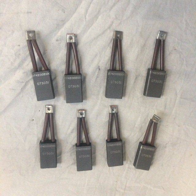 Brush kit Set of 8 for Caterpillar EP16-30 Caterpillar  (9742002100)