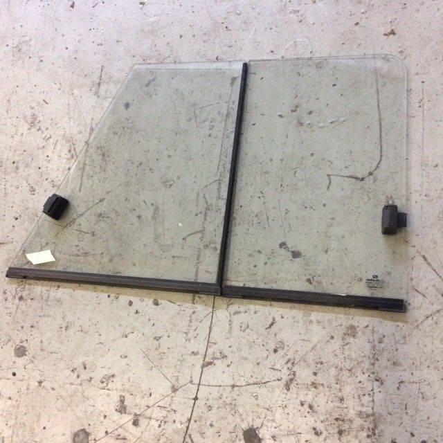 Right Pane Door for Linde Series 392-01/393-01 Linde  (3924375909)