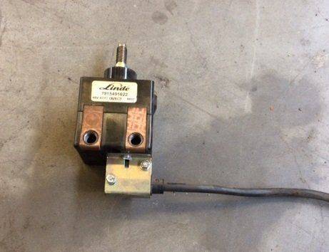 Emergency stop switch for Linde L14-16, Series 372 Linde  (7915491622)