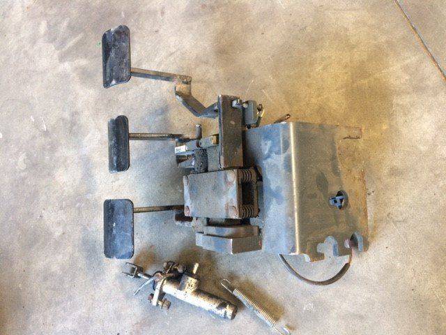 Accelerator and brake pedals for Linde R12C, Series 115-C Linde  (1135205620)