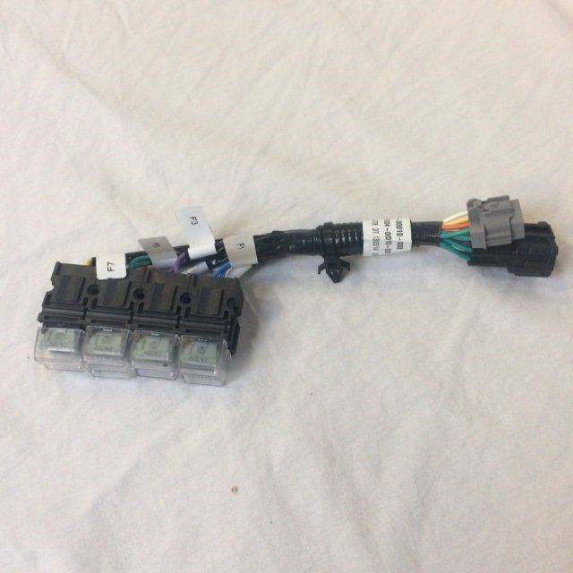 Bracket Assy Fuse Caterpillar  (9700400010)