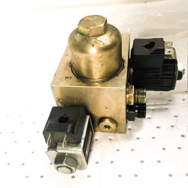Control valve for Linde L14-L16AP, BR 372 Linde L14-L16AP, BR 372 (#0039401403)