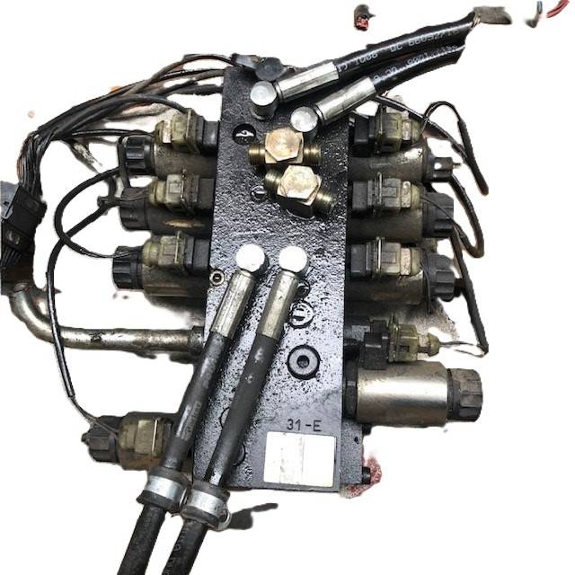 Hydraulic control valve for Still Still FMX17 (8431542)