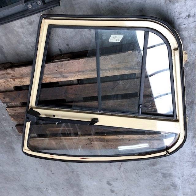 Right door for Linde E20 Linde E20, Series 336 (3364379101)