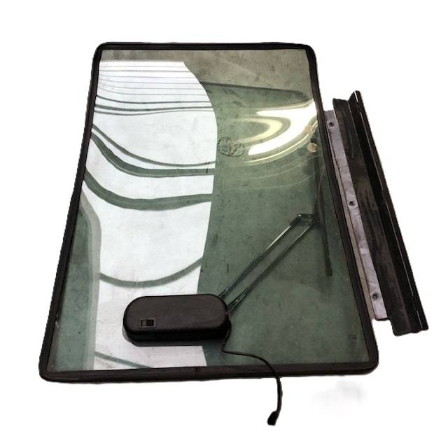 Window Assy, front for Nissan NISSAN JG1N1L16Q (60550GA10A)