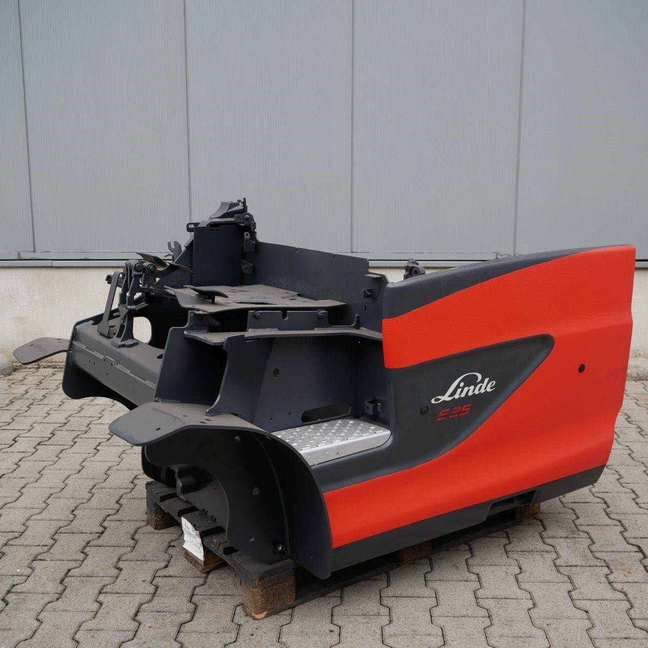 Chassis for Linde  E25HL, Series 387-1 Linde  (3874003010)